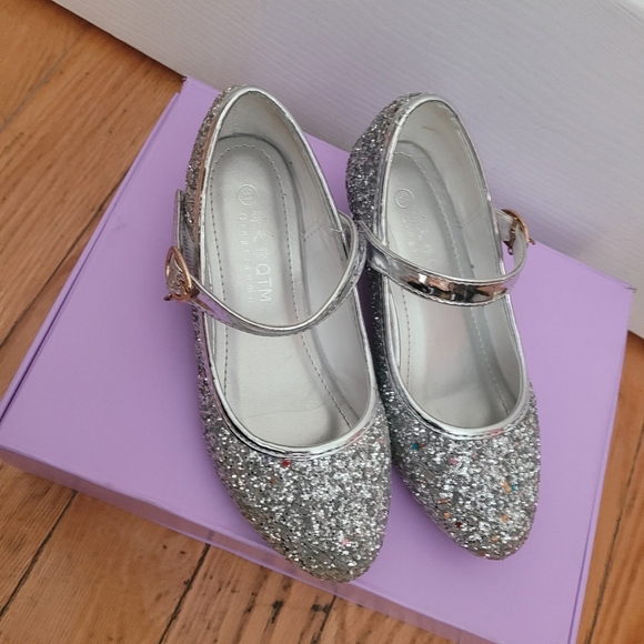 Girls shoes - Picture 2 of 6